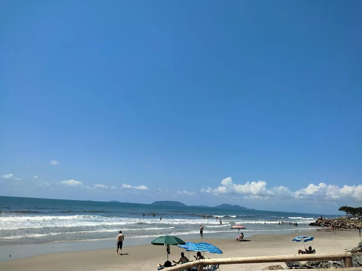 Casa Brisa do Mar Itapoá conforto à uma quadra da praia Casa de Férias
