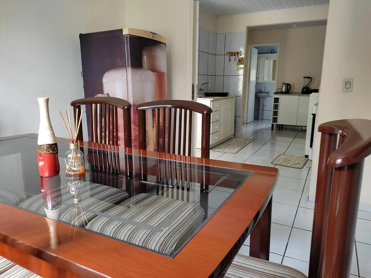 Casa de Férias Casa Brisa do Mar Itapoá conforto à uma quadra da praia Brasil
